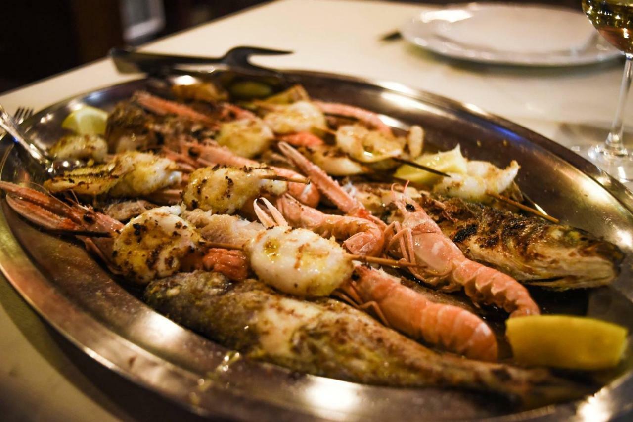 La Casa Di Nonno Giulio Bed & Breakfast ปอร์โต ซันเตลปีดิโอ ภายนอก รูปภาพ
