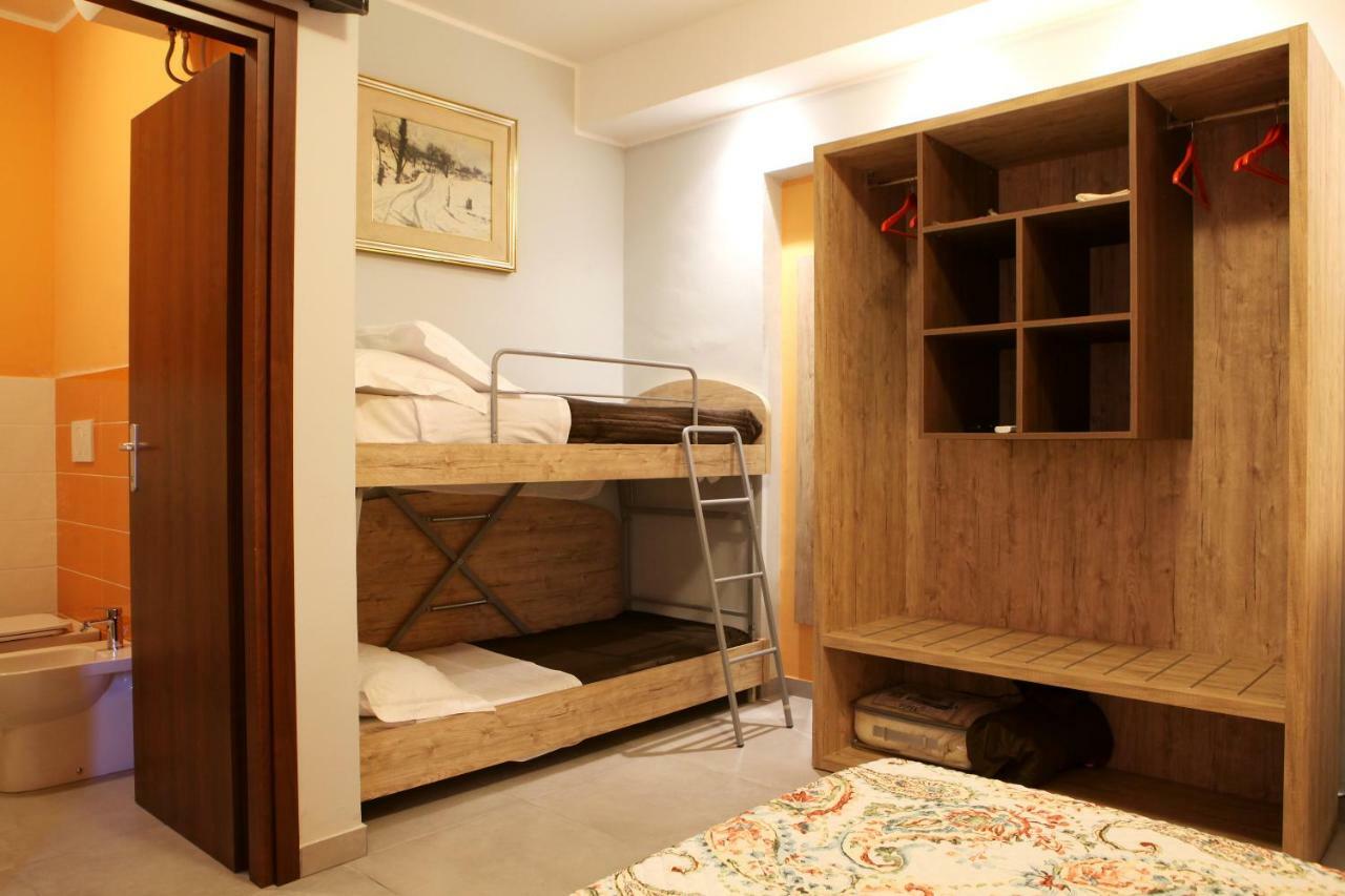 La Casa Di Nonno Giulio Bed & Breakfast ปอร์โต ซันเตลปีดิโอ ภายนอก รูปภาพ